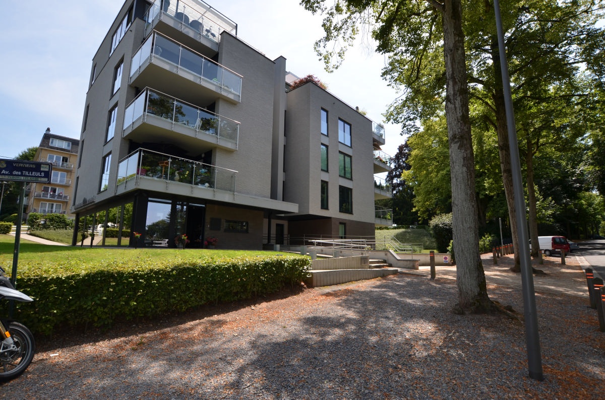 Galerie de HEUSY: Magnifique appartement deux chambres