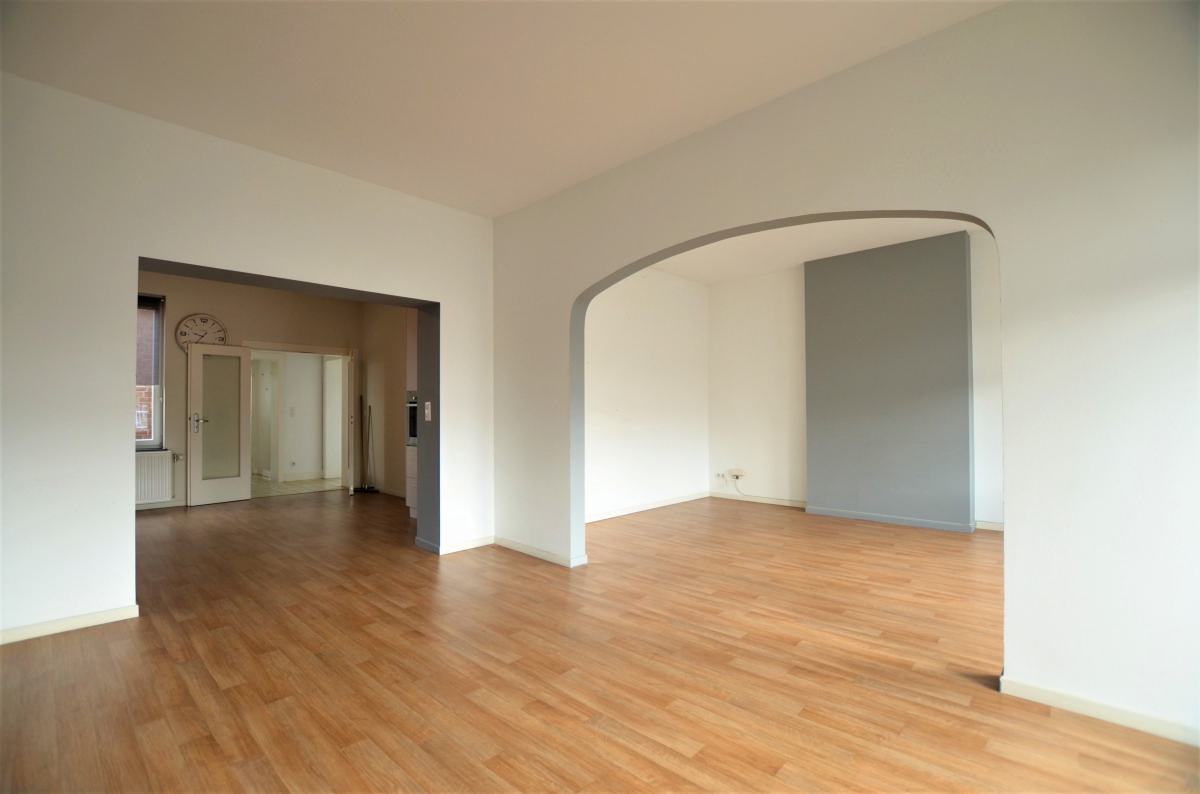 Galerie de APPARTEMENT LUMINEUX - VERVIERS