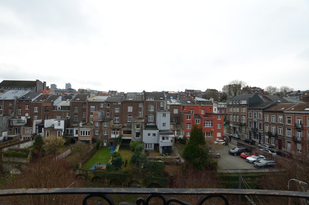 Galerie de APPARTEMENT LUMINEUX - VERVIERS