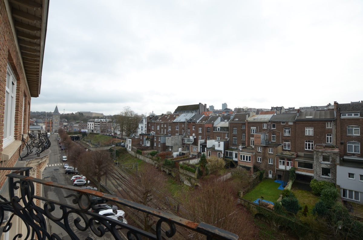 Galerie de APPARTEMENT LUMINEUX - VERVIERS