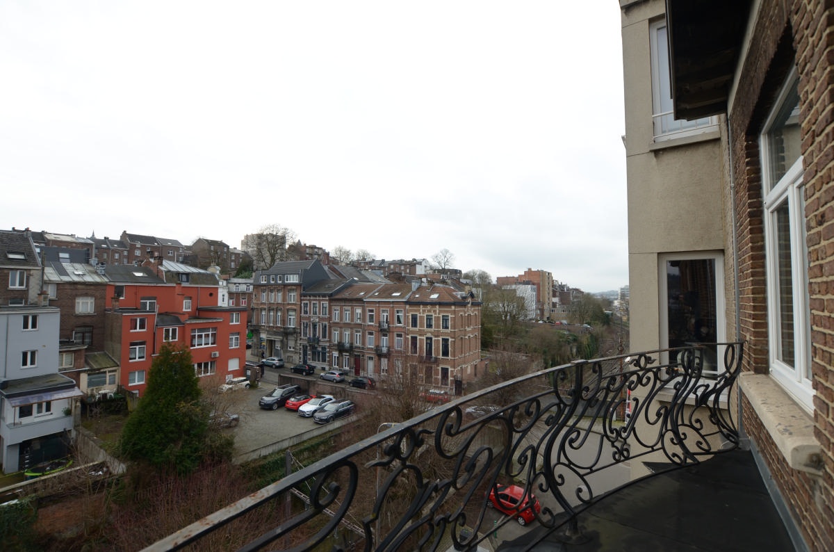 Galerie de APPARTEMENT LUMINEUX - VERVIERS