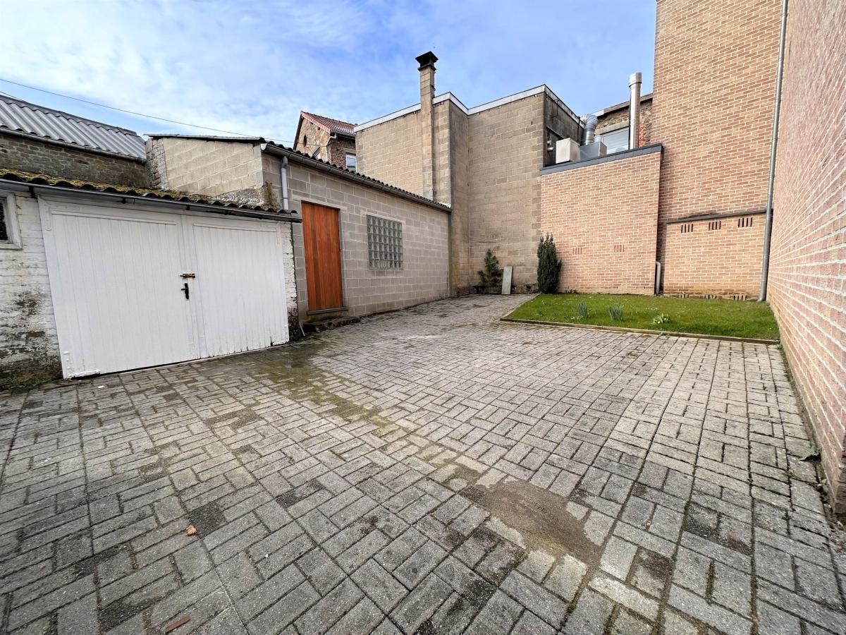 Galerie de Charmant rez-de-chaussée avec jardin à Francorchamps