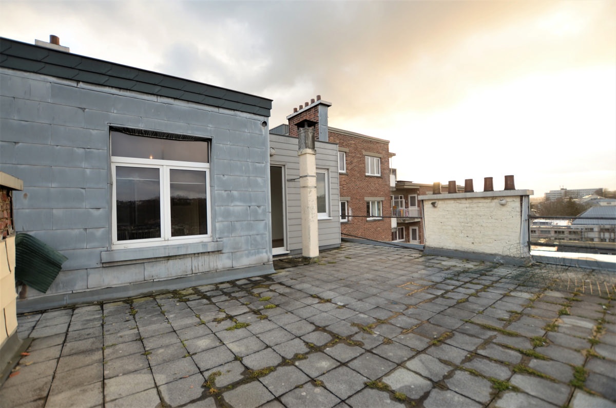 Galerie de APPARTEMENT LUMINEUX - VERVIERS