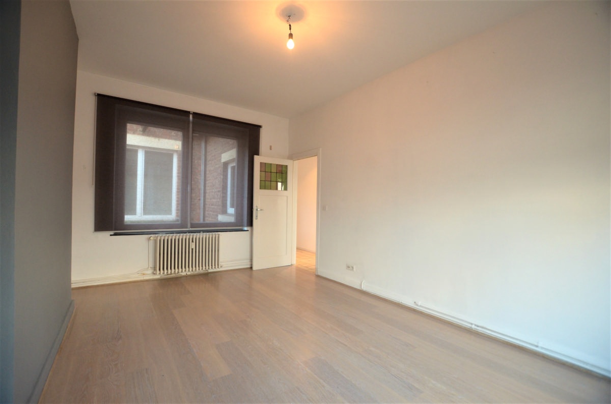 Galerie de APPARTEMENT LUMINEUX - VERVIERS