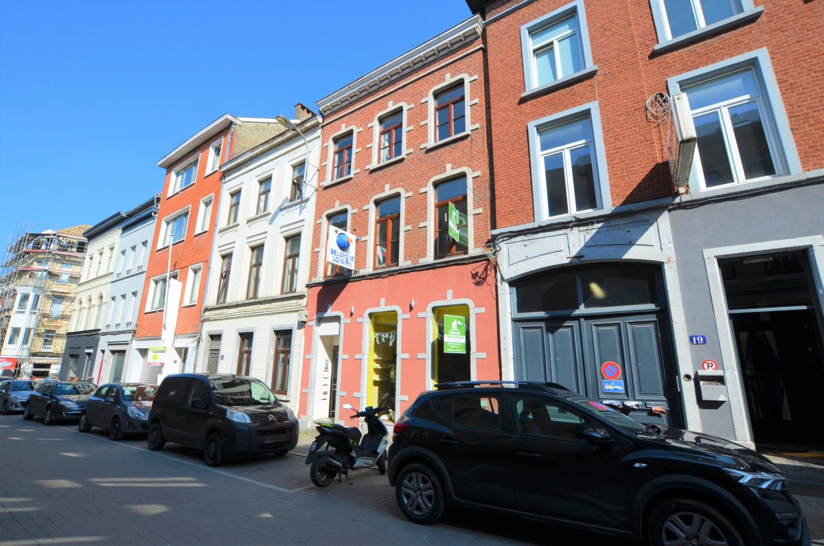 Galerie de Rez de chaussée commercial à louer à Verviers