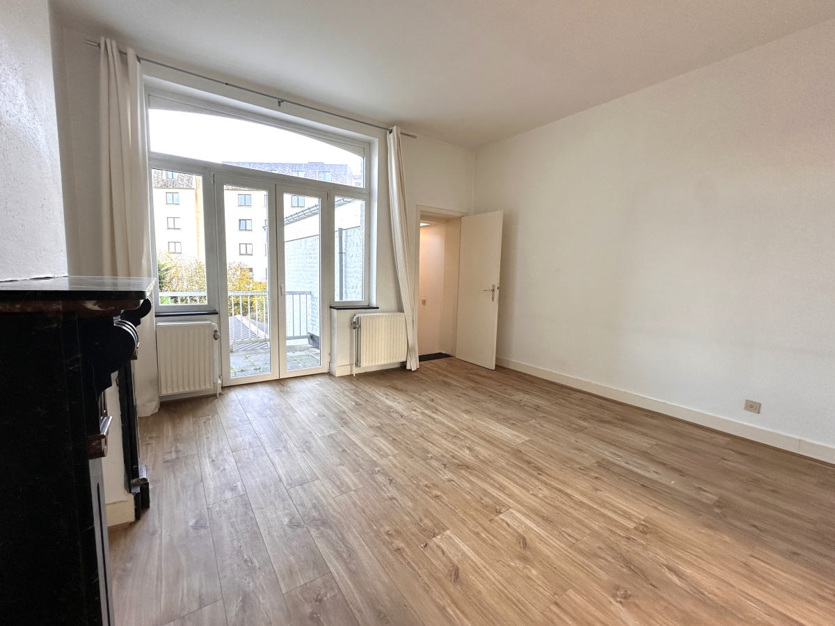 Galerie de HEUSY: Magnifique appartement à louer!