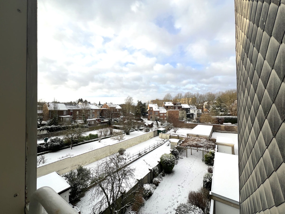 Galerie de HEUSY: Bel appartement sur l'Avenue de Spa