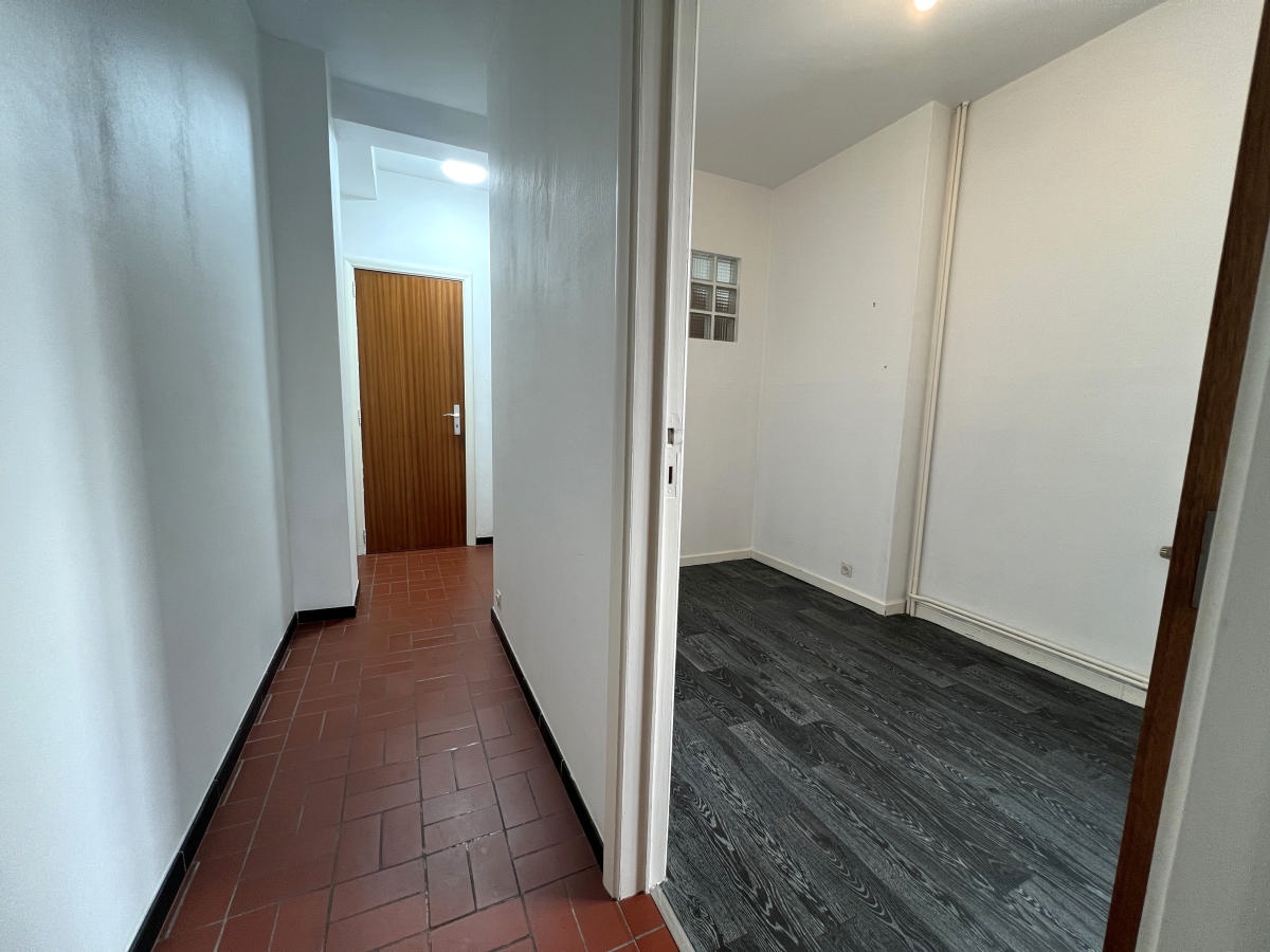 Galerie de HEUSY: Bel appartement sur l'Avenue de Spa