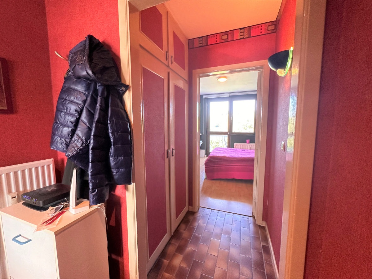 Galerie de VERVIERS: Appartement une chambre avec vue époustouflante!