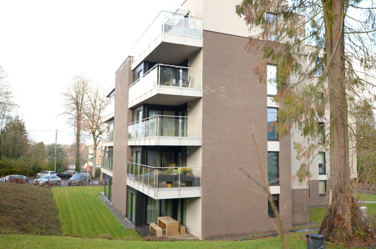 Galerie de HEUSY: Magnifique appartement deux chambres