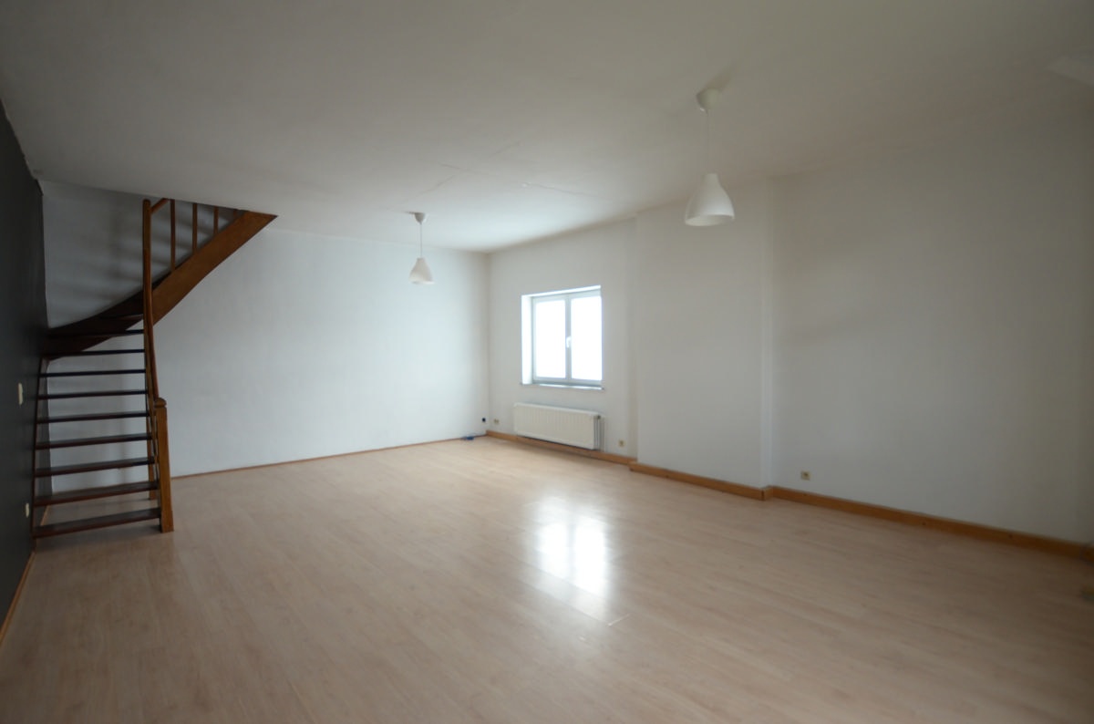 Galerie de Appartement 2 chambres de 105m²!