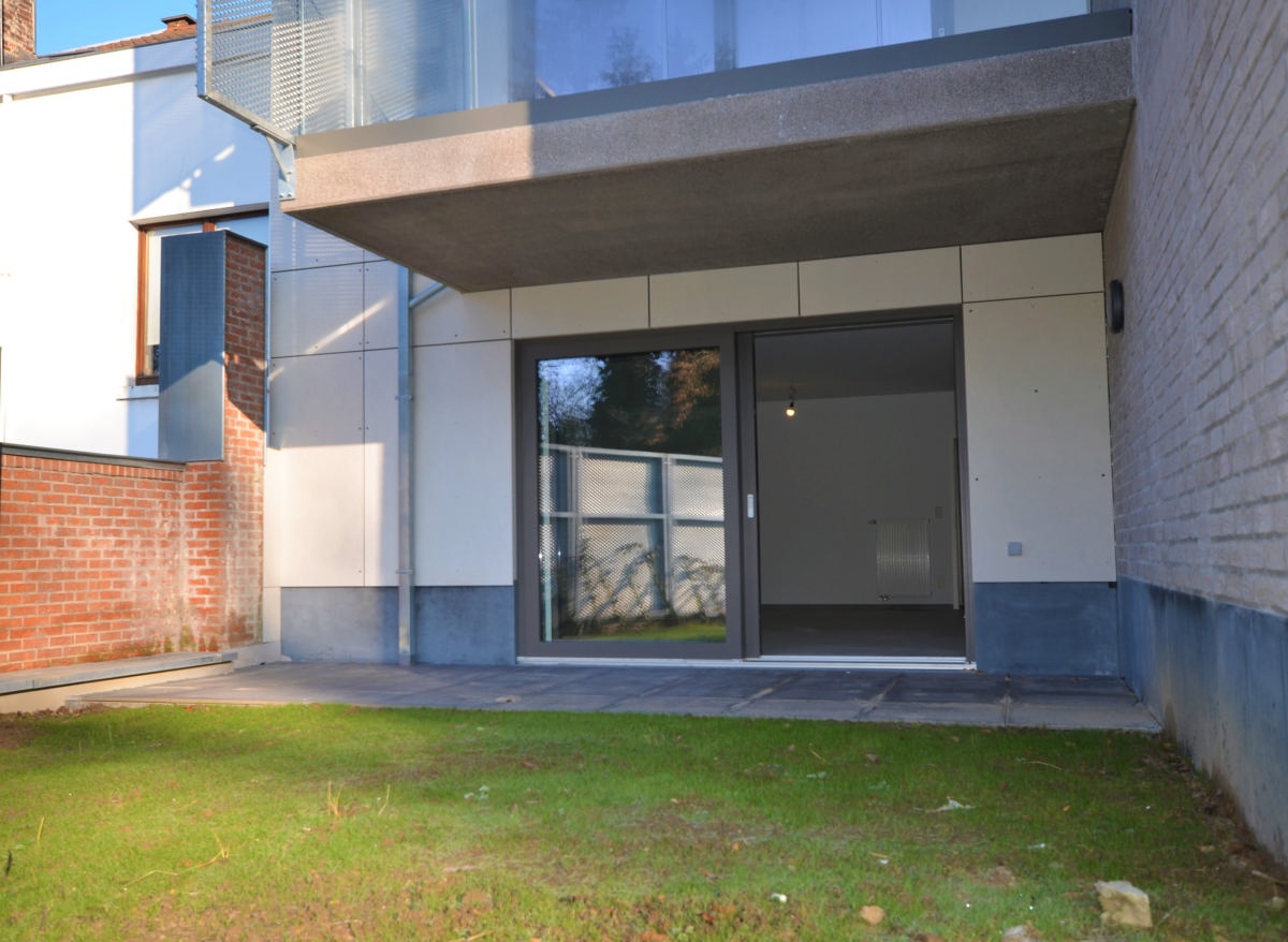 Galerie de Superbe appartement neuf avec jardin commun à louer à Heusy