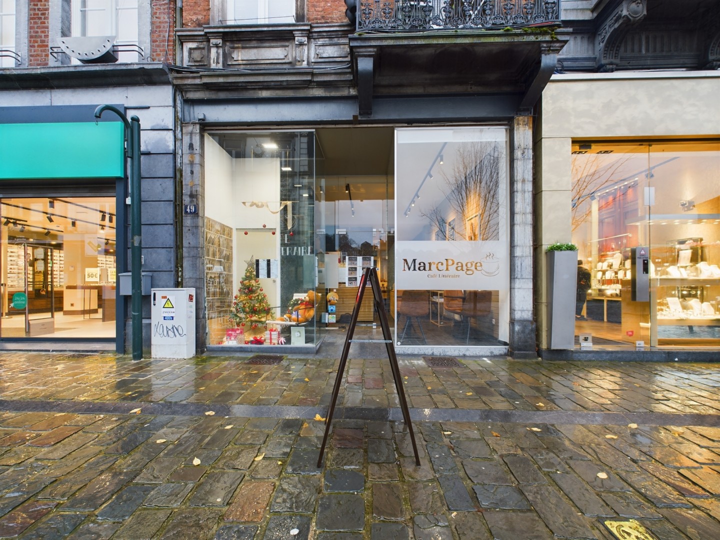 Galerie de Rez-de-chaussée commercial à louer