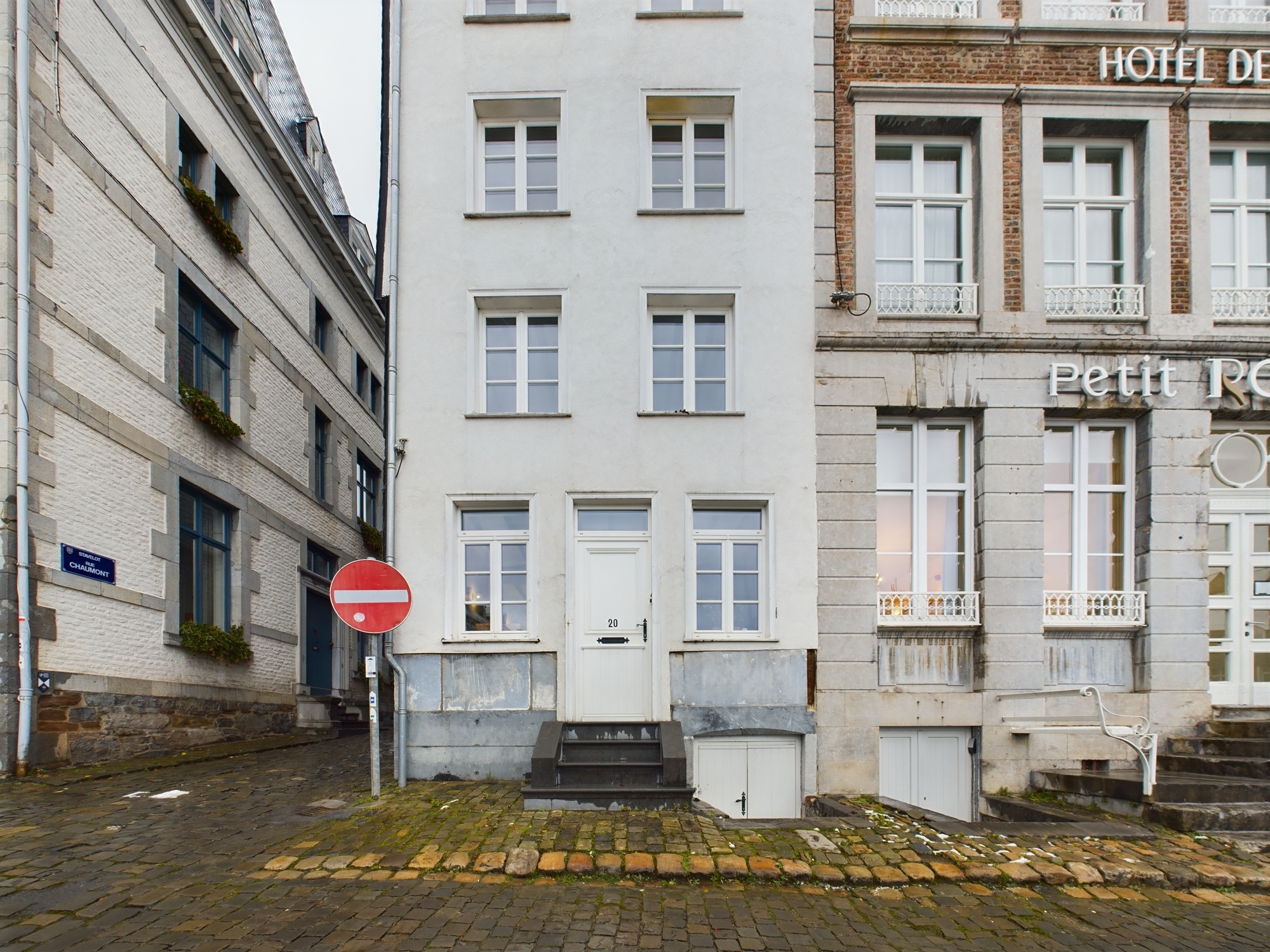 Galerie de Charmante maison sur la place de Stavelot