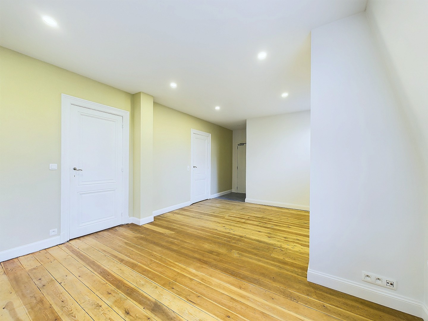 Galerie de Splendide appartement dans une maison de maître à Heusy