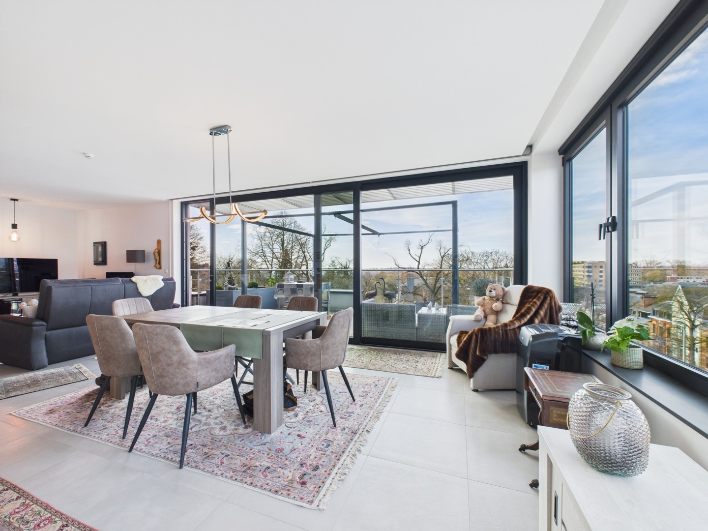 Galerie de Penthouse de haut standing à louer à Heusy