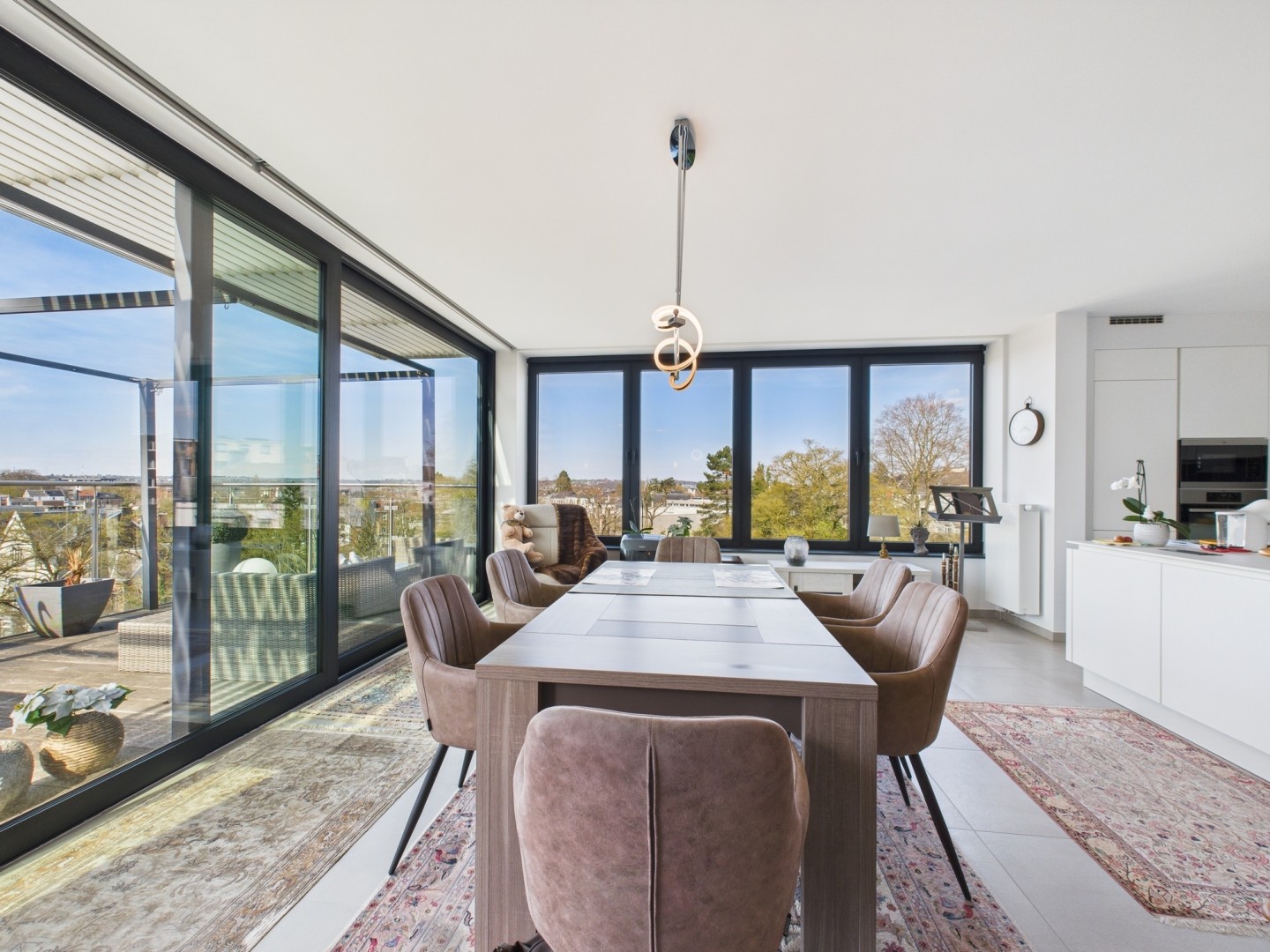 Galerie de Penthouse de haut standing à louer à Heusy