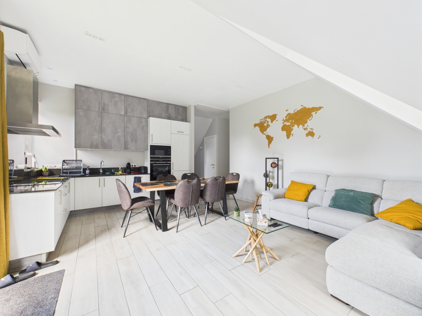 Galerie de Appartement deux chambres à louer à Saive