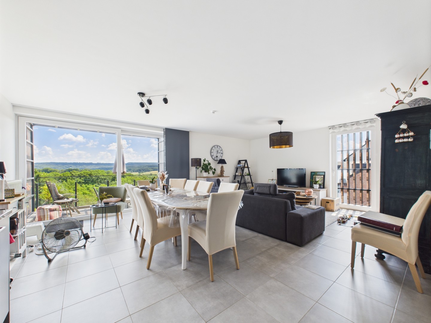 Galerie de Magnifique appartement 2 chambres à Balmoral