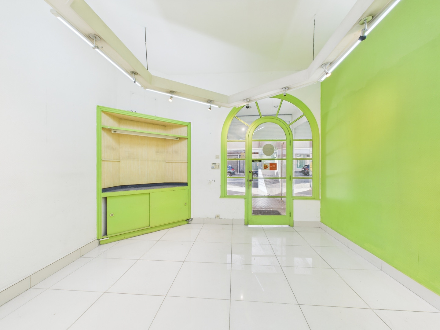 Galerie de Charmante surface commerciale à louer à Verviers