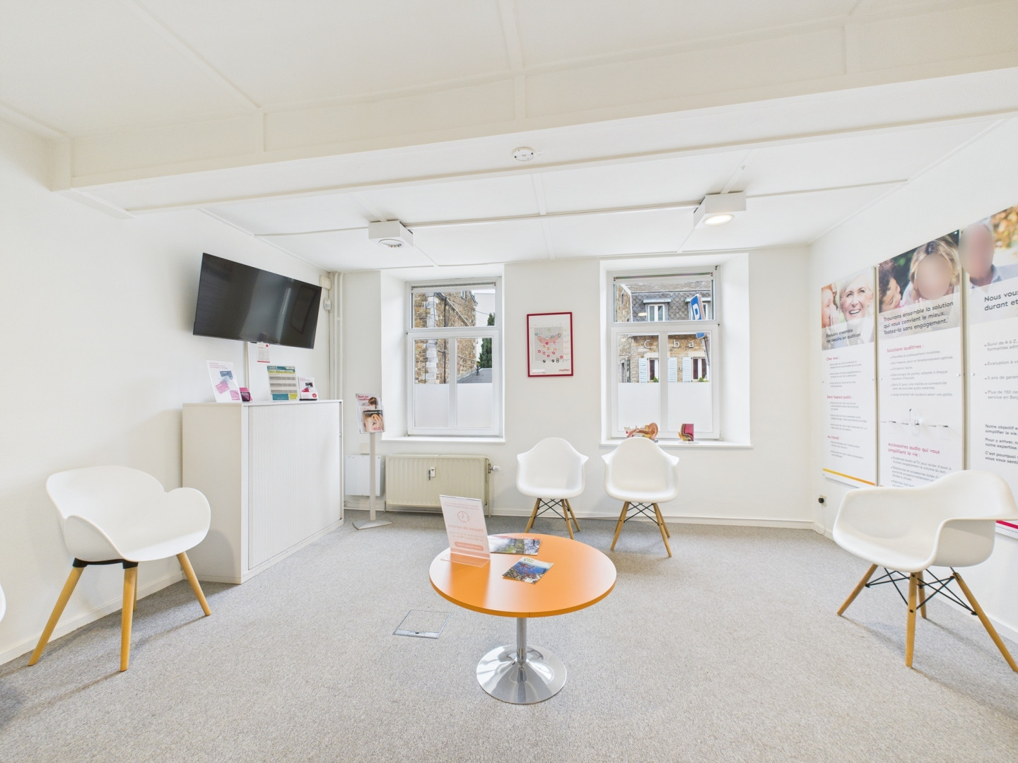 Galerie de Locaux à usage de bureaux de 63² au cœur d'Heusy