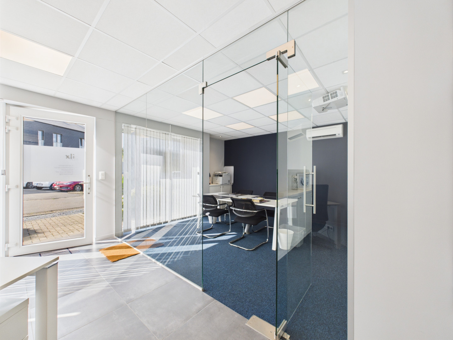 Galerie de Bureaux à louer à Tiège