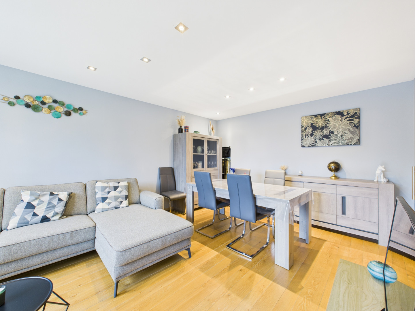 Galerie de HEUSY, avenue du Chêne - Bel appartement 1 chambre avec Balcon