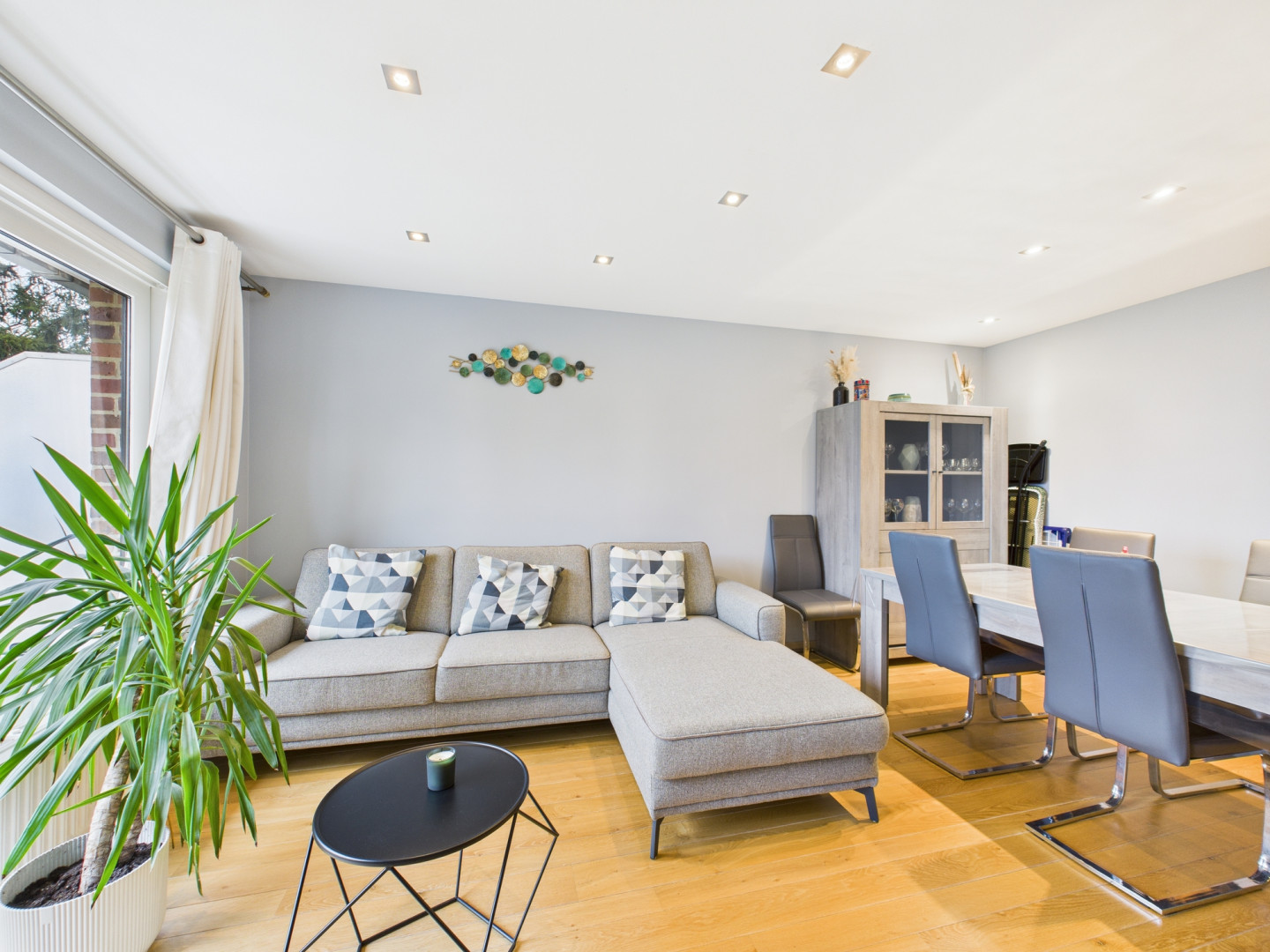 Galerie de HEUSY, avenue du Chêne - Bel appartement 1 chambre avec Balcon