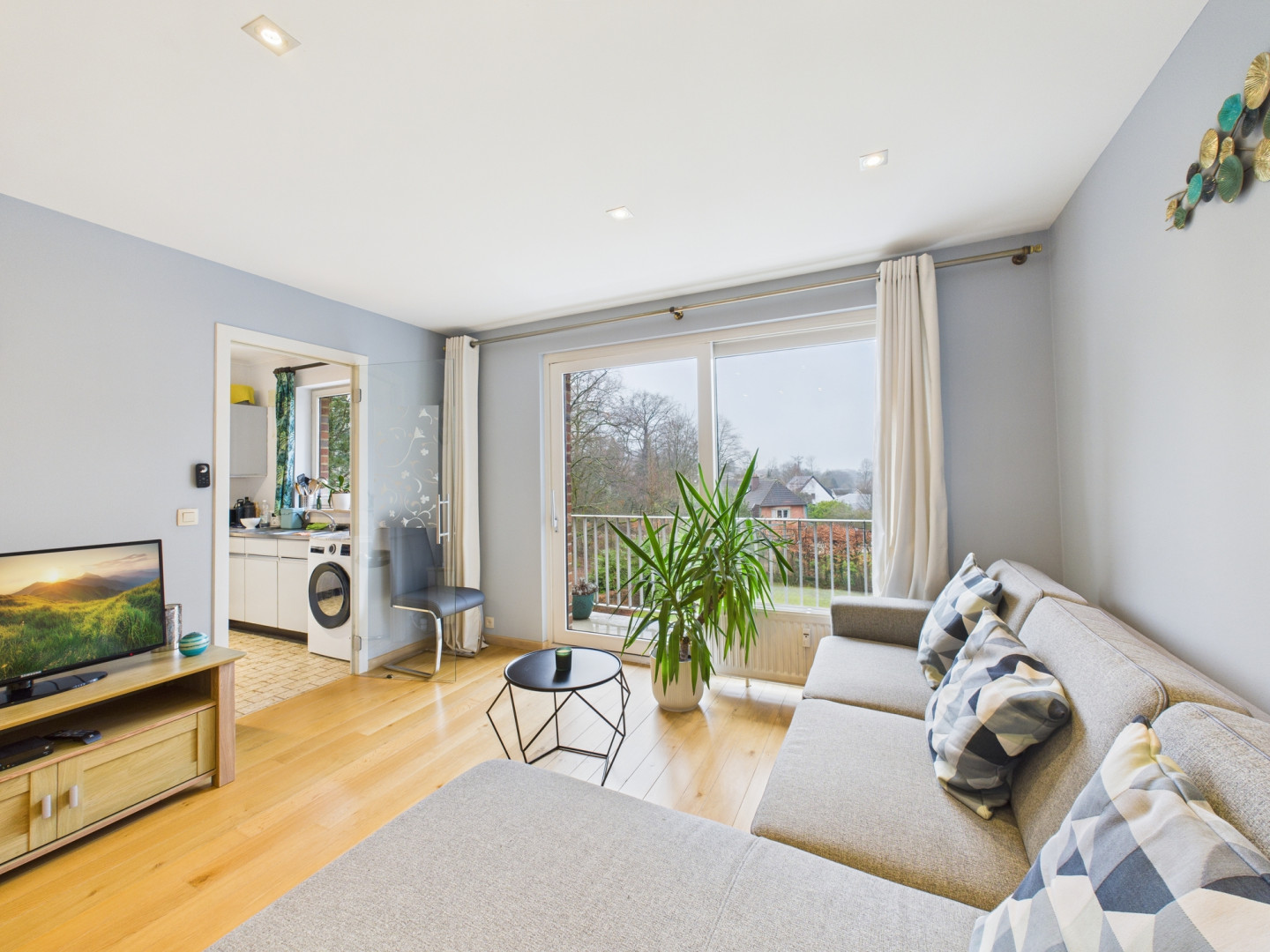 Galerie de HEUSY, avenue du Chêne - Bel appartement 1 chambre avec Balcon