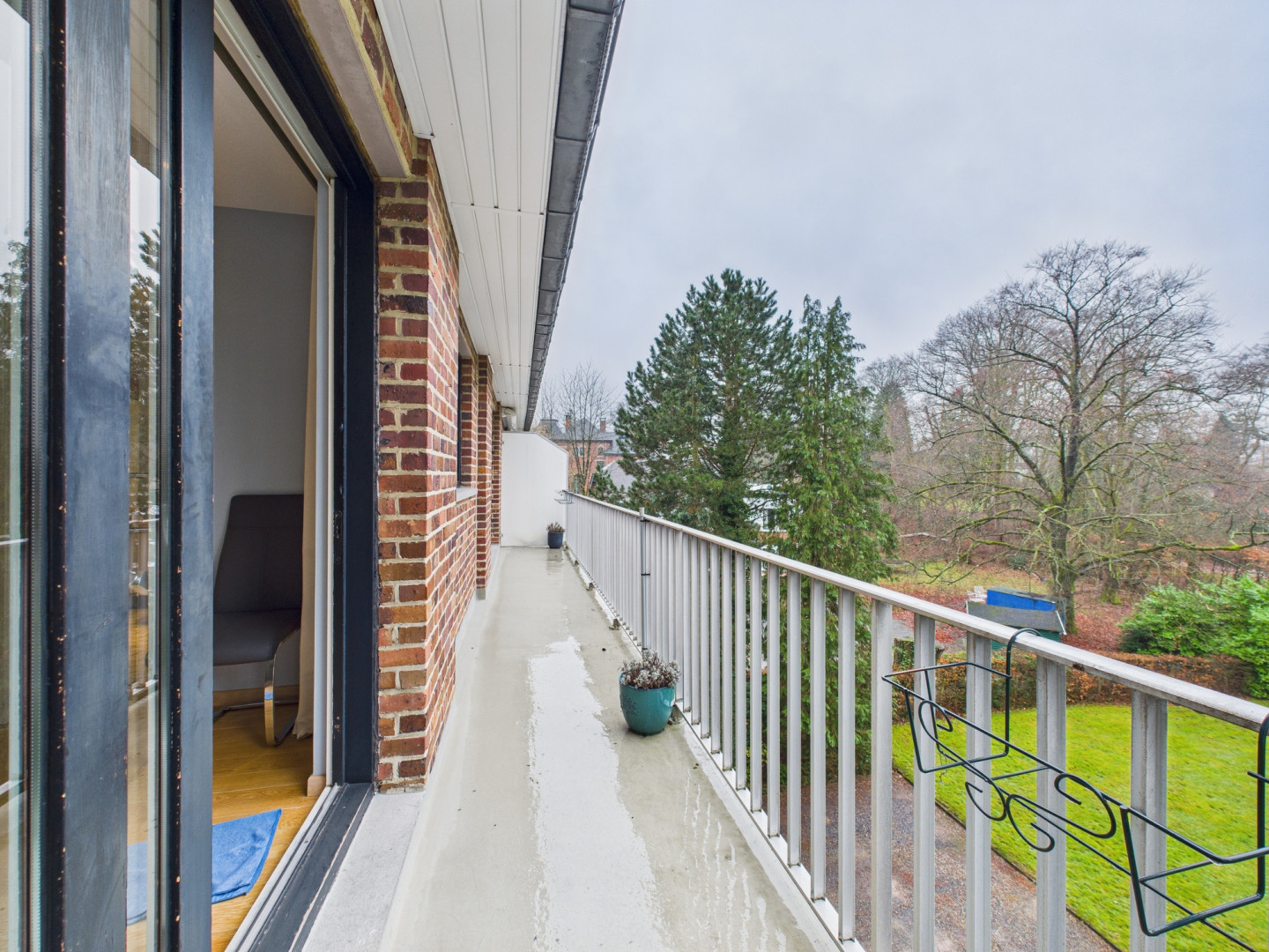 Galerie de HEUSY, avenue du Chêne - Bel appartement 1 chambre avec Balcon