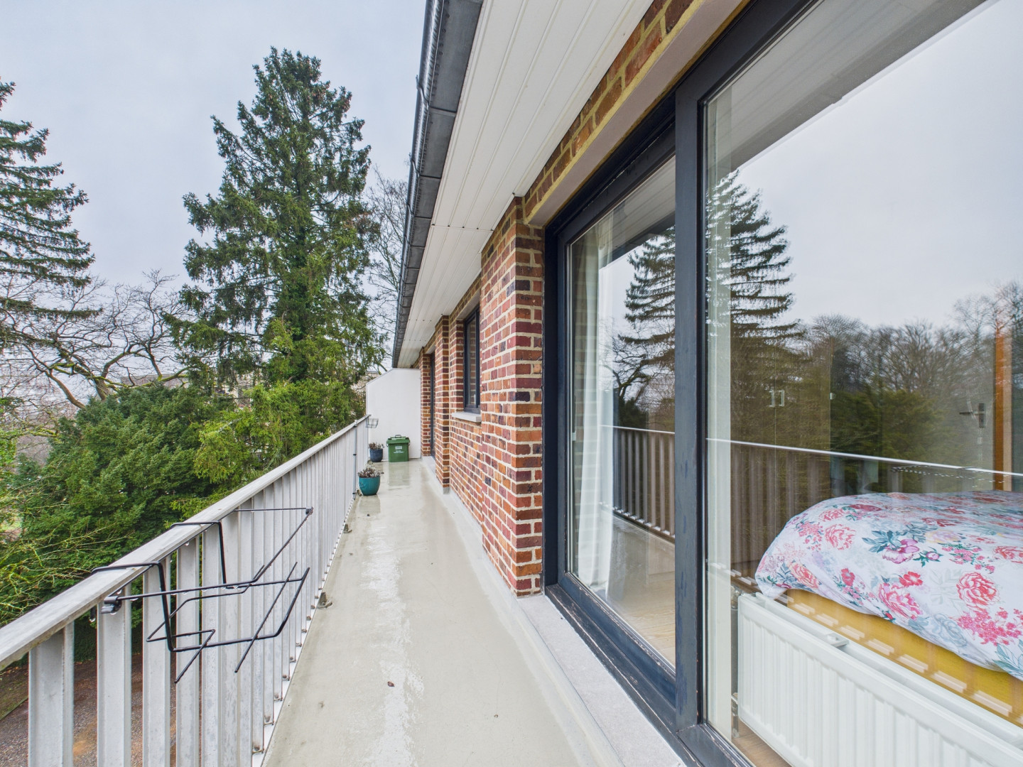 Galerie de HEUSY, avenue du Chêne - Bel appartement 1 chambre avec Balcon