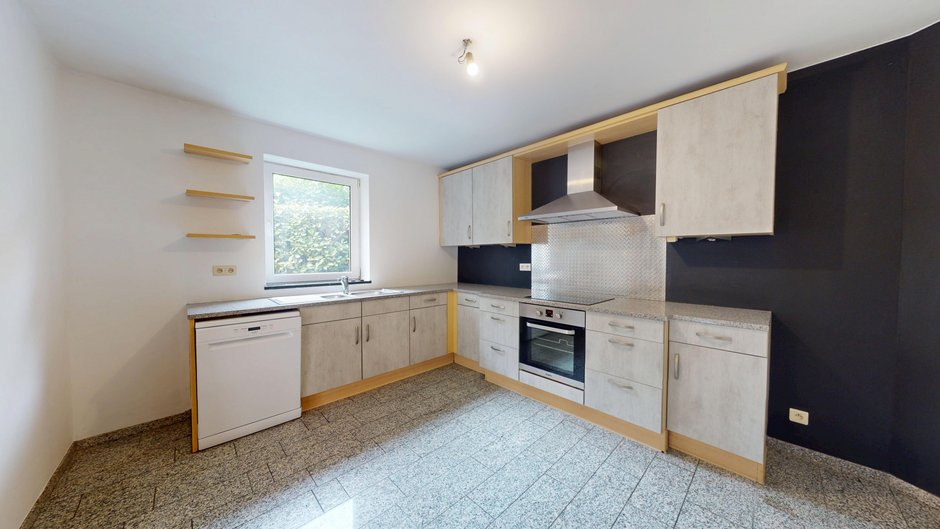 Galerie de Agréable maison à louer à Thimister