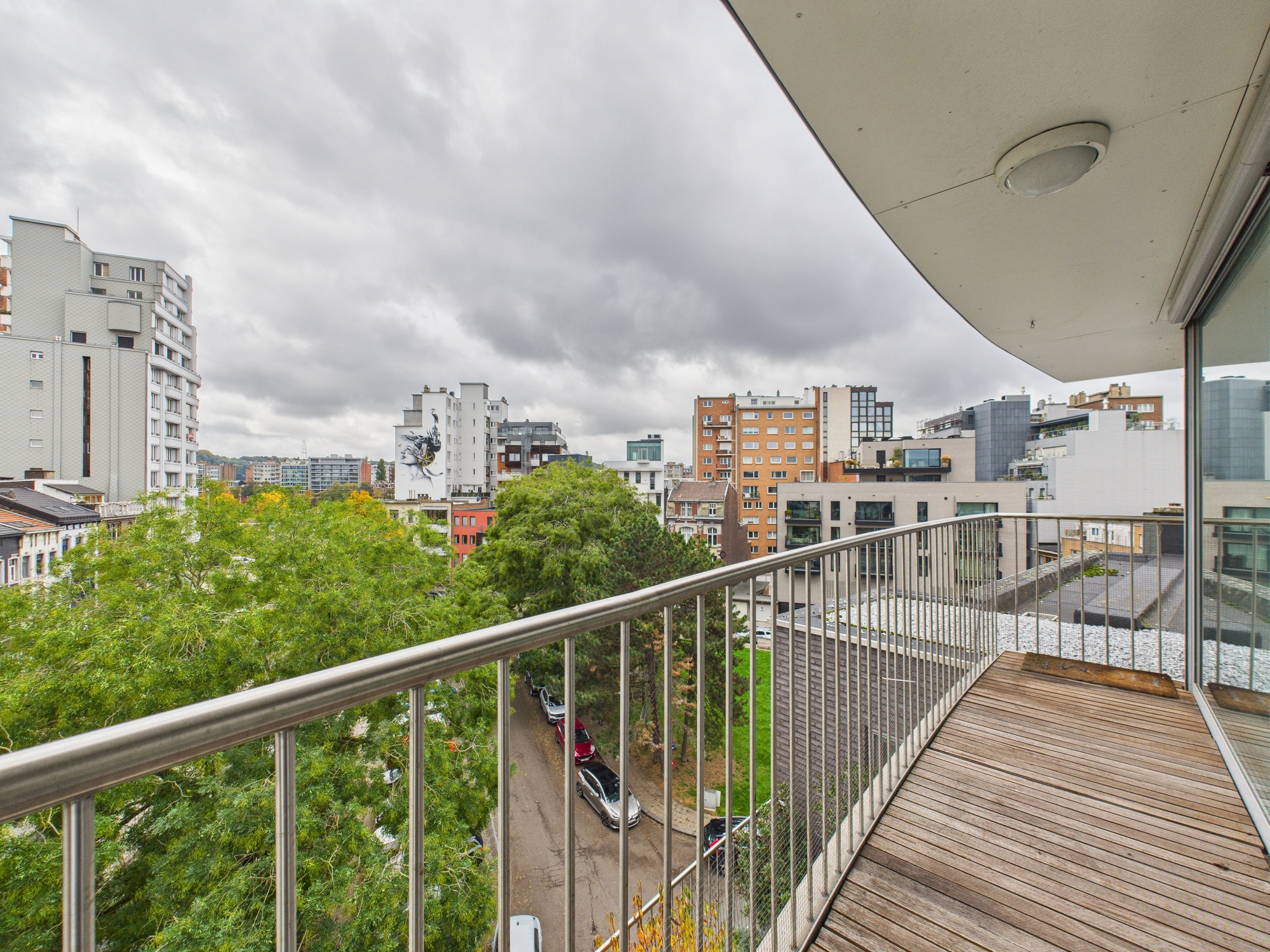 Galerie de Magnifique appartement idéalement situé à Liège