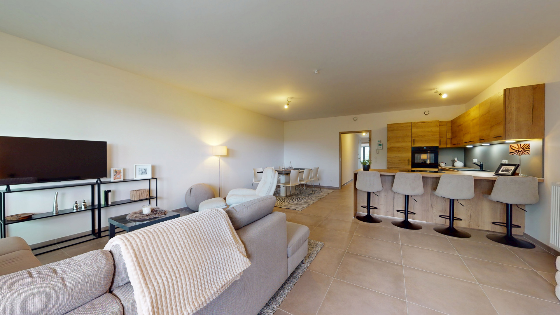 Galerie de Superbe appartement à louer à Balmoral