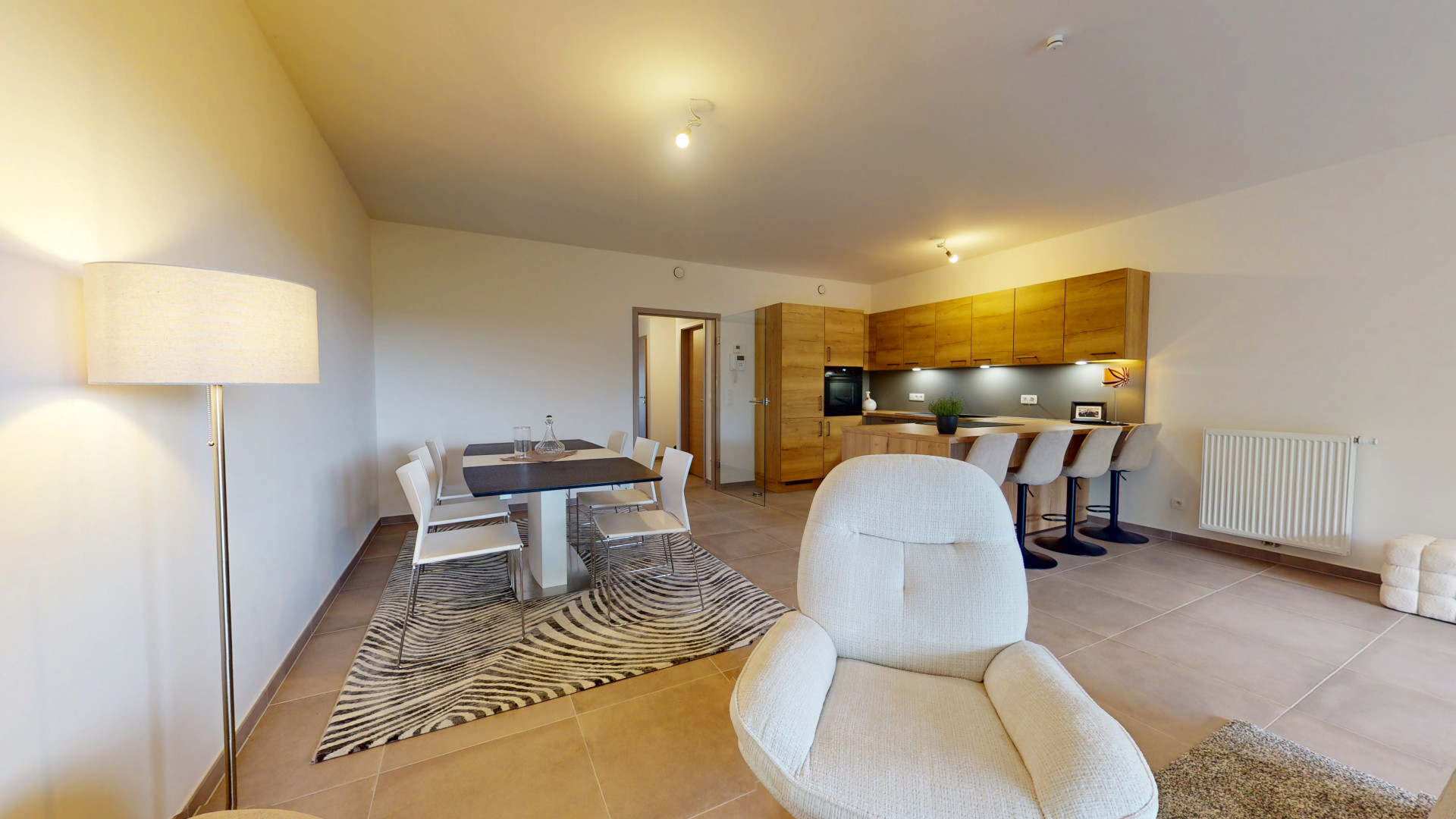 Galerie de Superbe appartement à louer à Balmoral