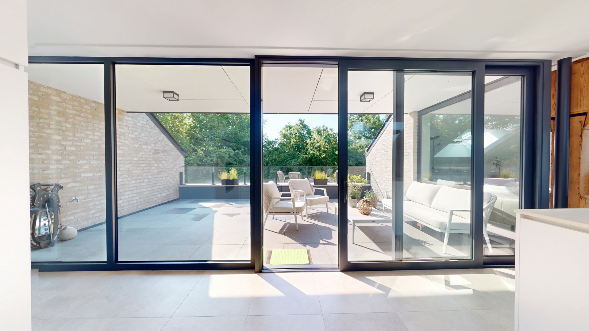 Galerie de Magnifique Penthouse neuf