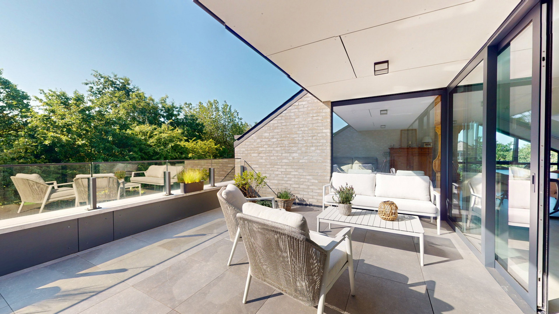 Galerie de Magnifique Penthouse neuf