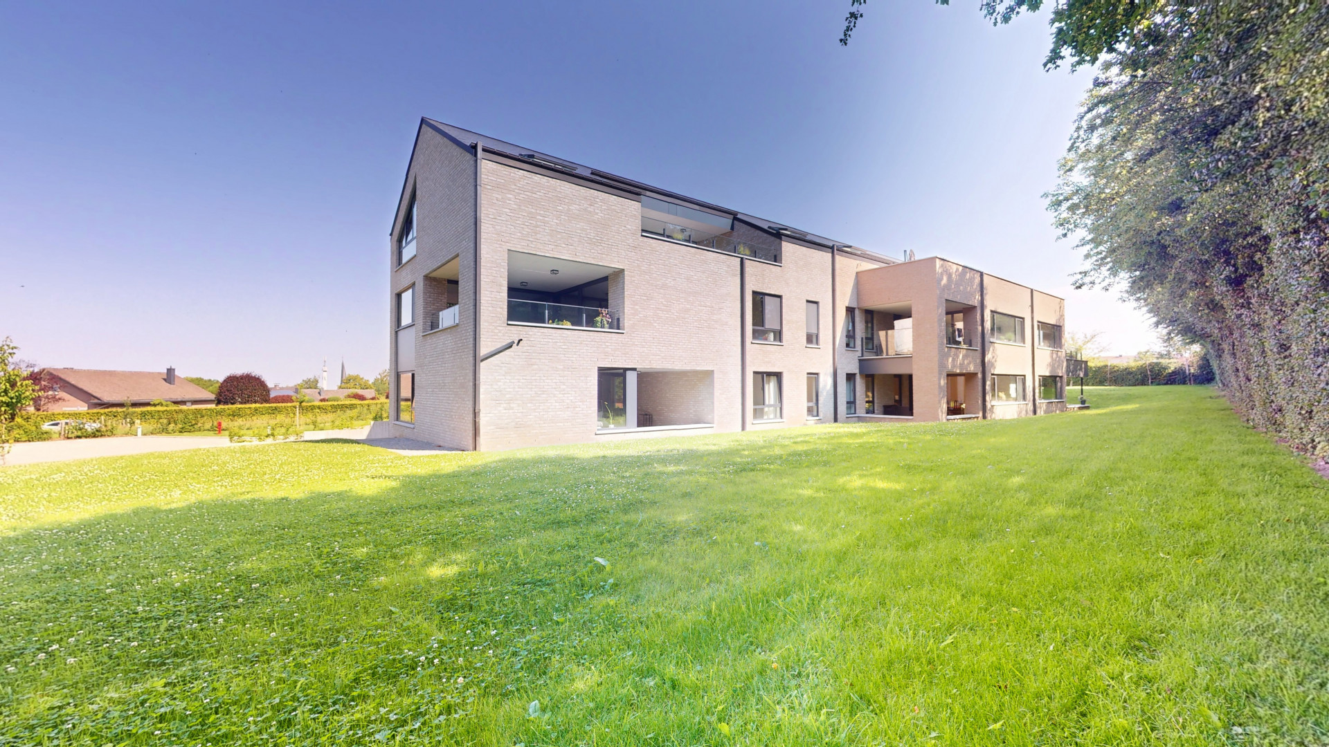 Galerie de Magnifique Penthouse neuf
